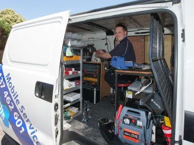 Master Locksmith Store Los Angeles, CA 310-844-9329 - 24-hr-mobile-locksmith